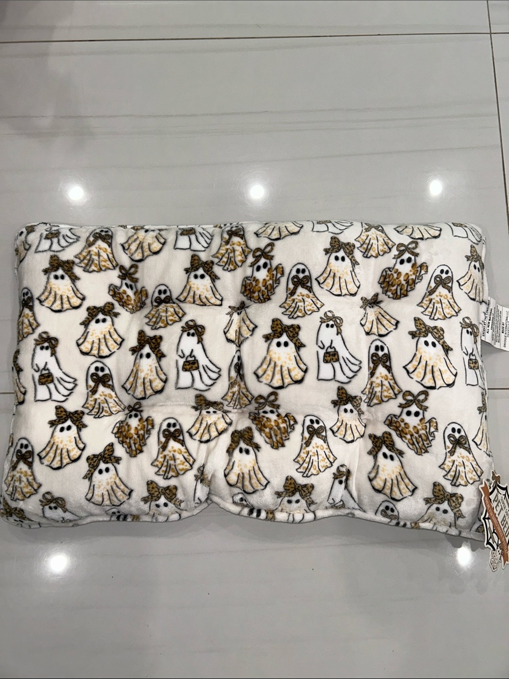 EnVogue Coquette Cheetah Print Ghost Pet/Dog Bed 19”x30”